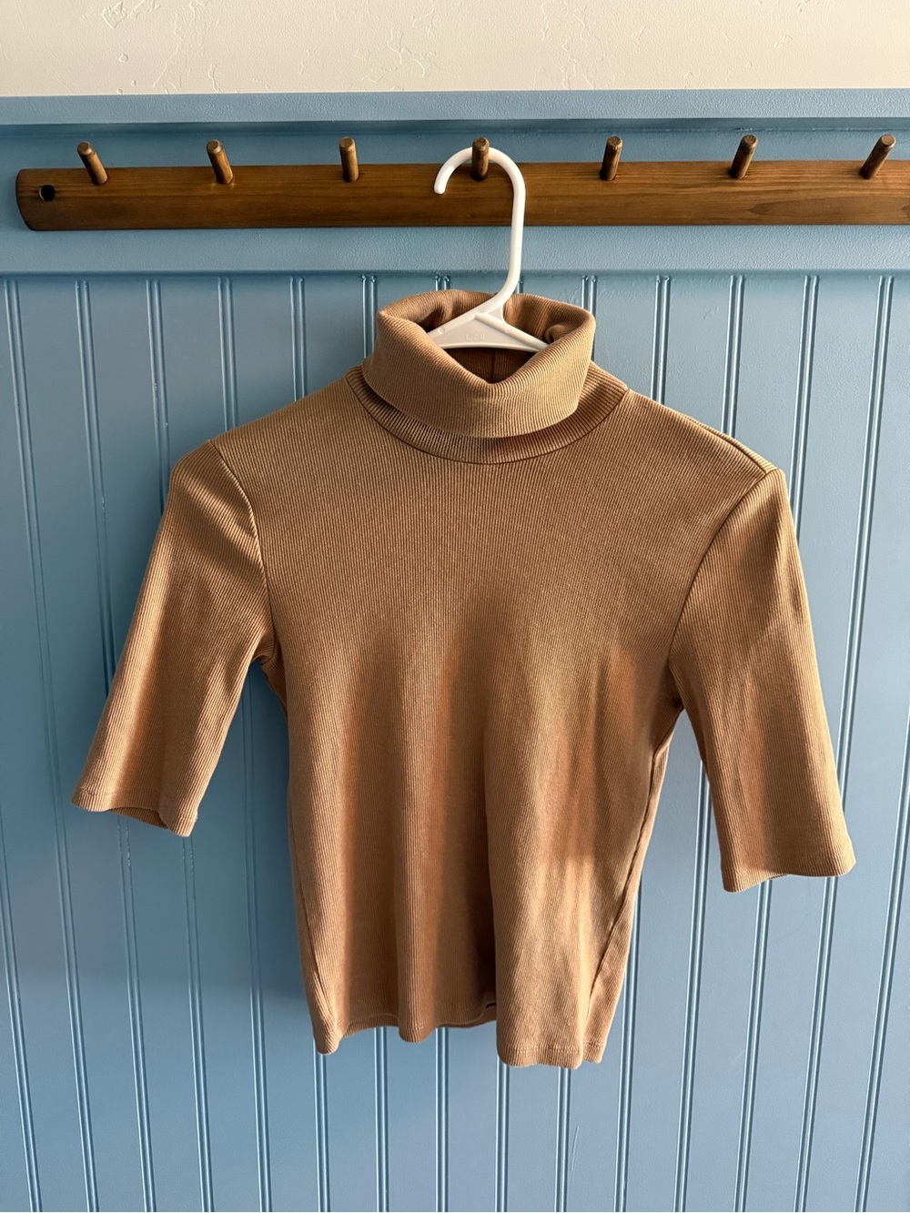 Women's Camel Turtleneck Short-Sleeve Top